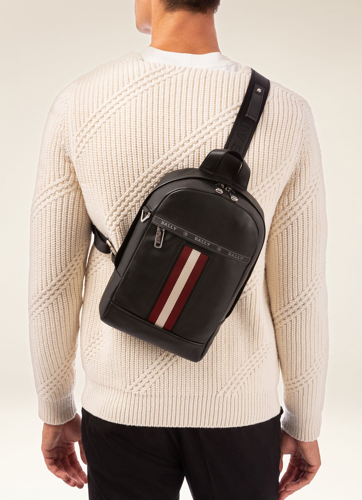 Harga sling bag bally discount