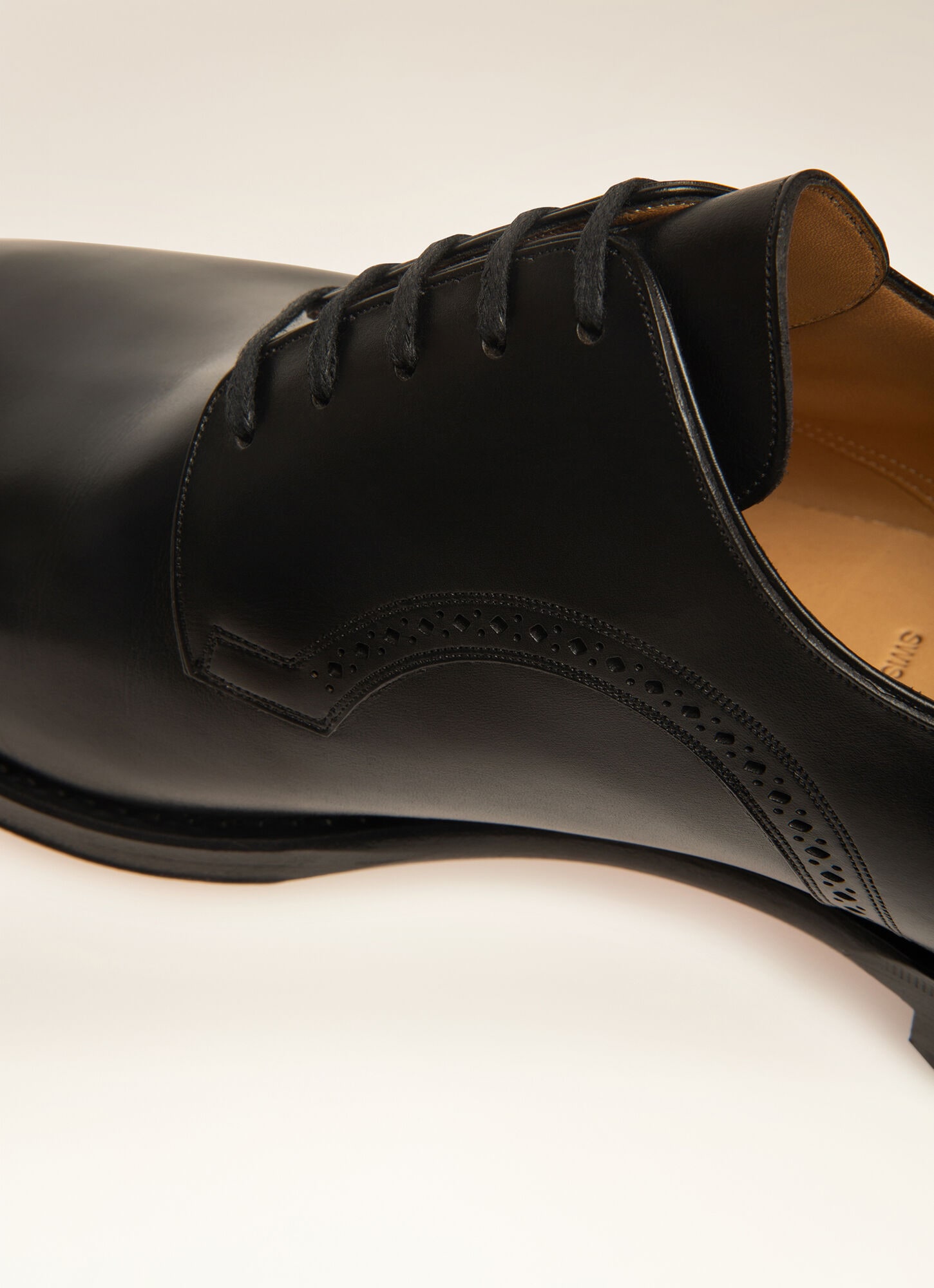 bally shoes price